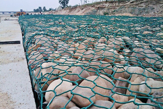 PE Coated Plastic Gabion Mesh Retaining Earth Or Water Structure