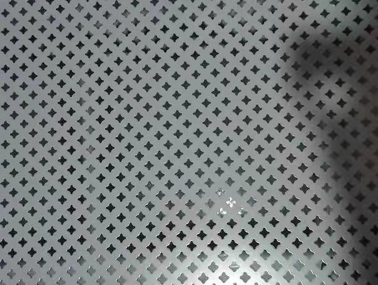 Aluminum Plate Punched Steel Mesh / 20mm Erosion Control Wire Mesh